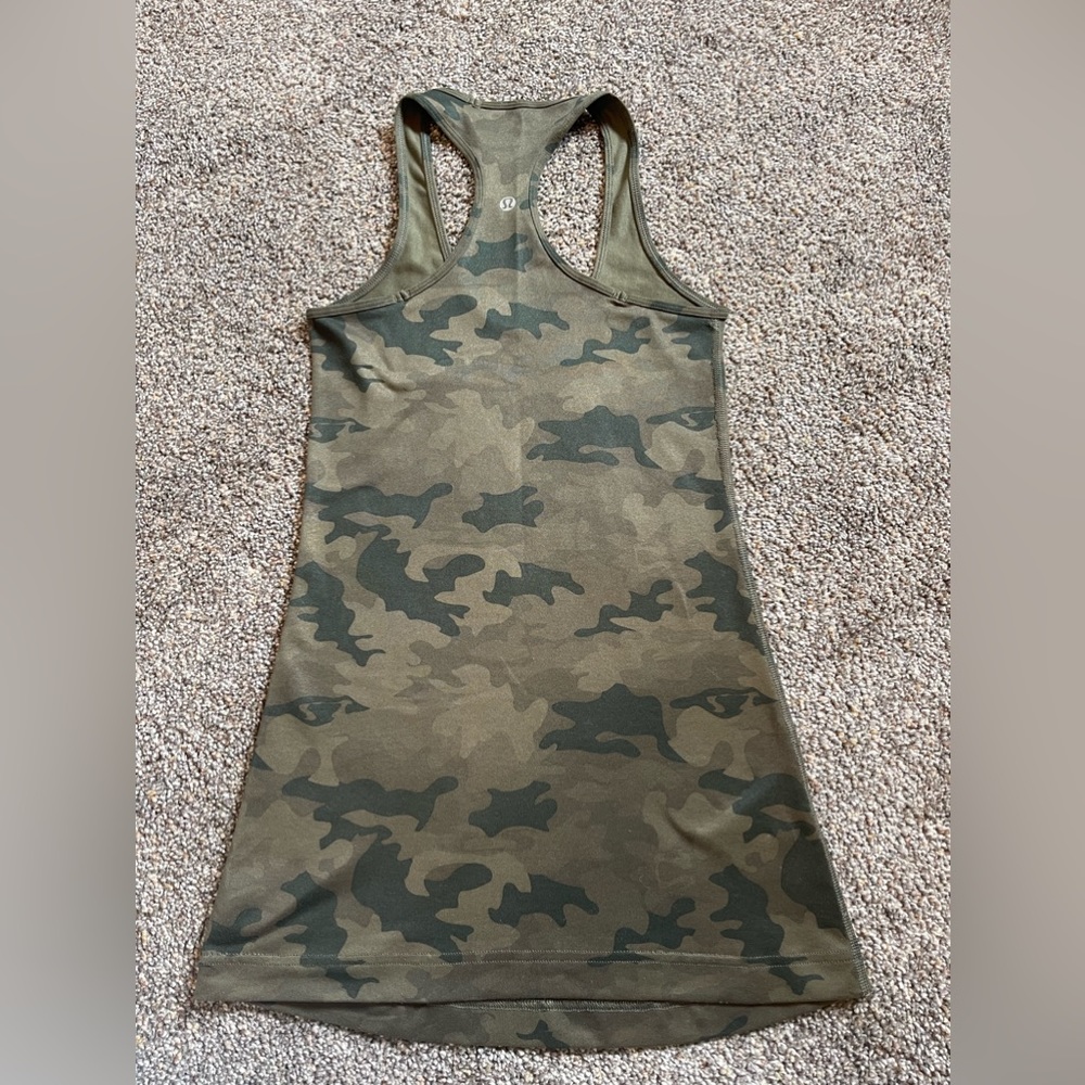 Lululemon tank top